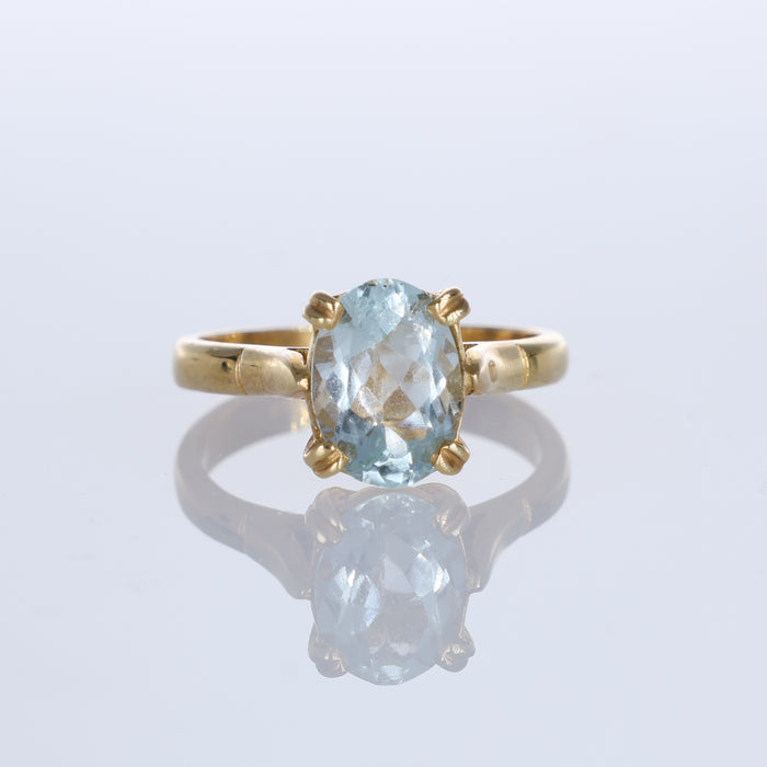 Anello in Oro Giallo 18K con Acquamarina Ovale
