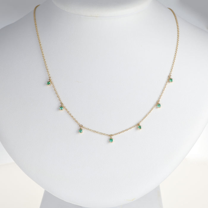 Collana in Oro Bianco 18kt con Sette Pendenti di Smeraldi