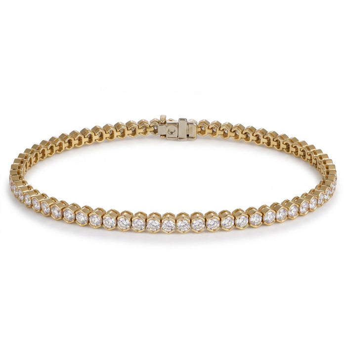 AI · Bracciale - Catalogo, in piedi di fronte