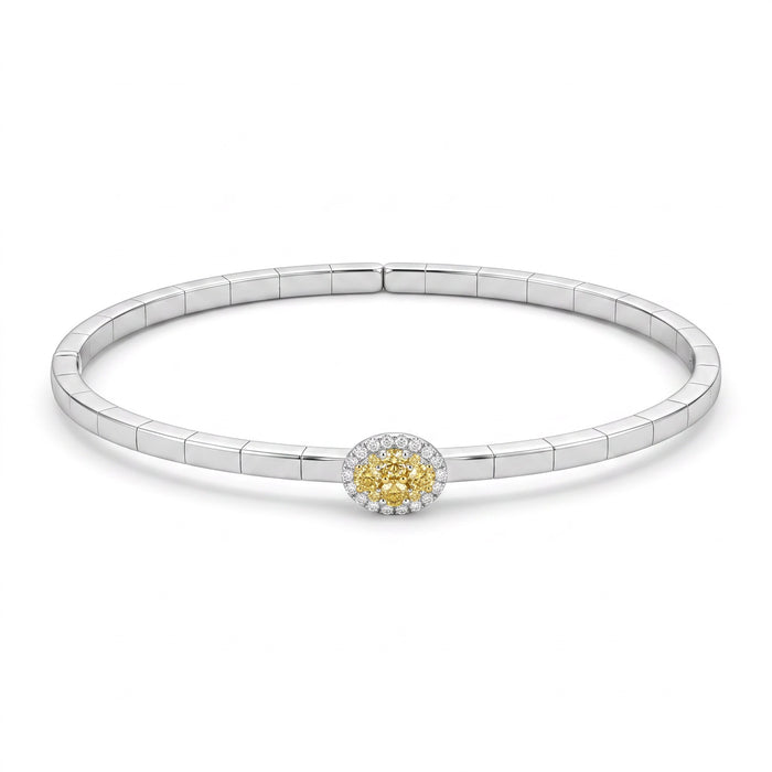 AI · Bracciale - Catalogo, in piedi di fronte