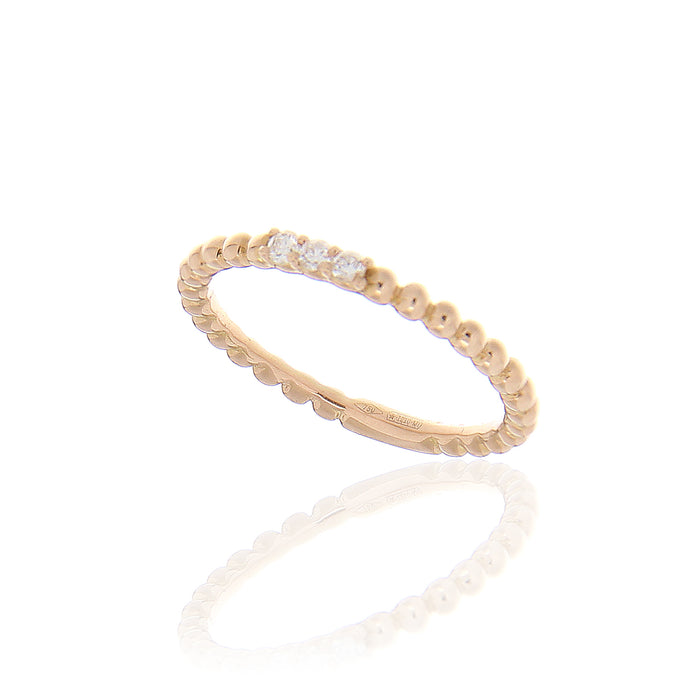 Anello in oro rosa con diamanti