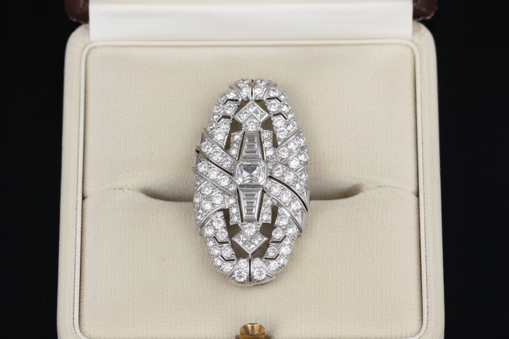 Spilla Art Déco in Platino con Diamanti, Anni '30