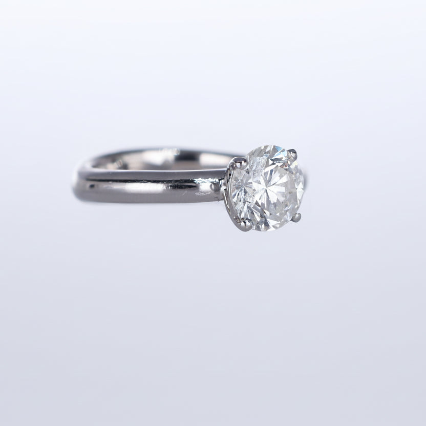 Anello Solitario con Diamante     ct .1,52