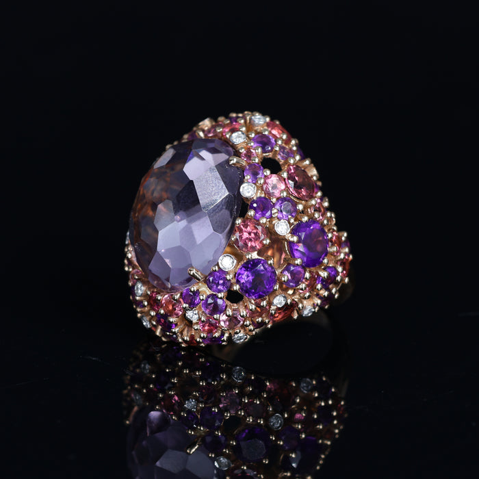 Anello Cupola in Oro Rosa 18kt con Quarzo, Ametiste, Zaffiri Rosa e Pavé di Diamanti