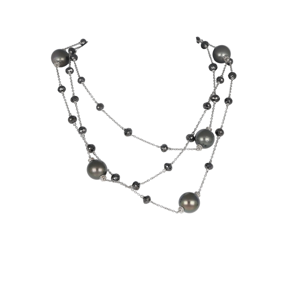 Collana Lunga in Oro Bianco 18kt con Diamanti Neri e Perle Nere
