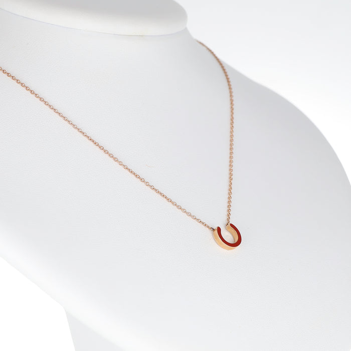 Pendente in Oro Rosa 18 Carati con Motivo a "C" Smaltato Bordeaux