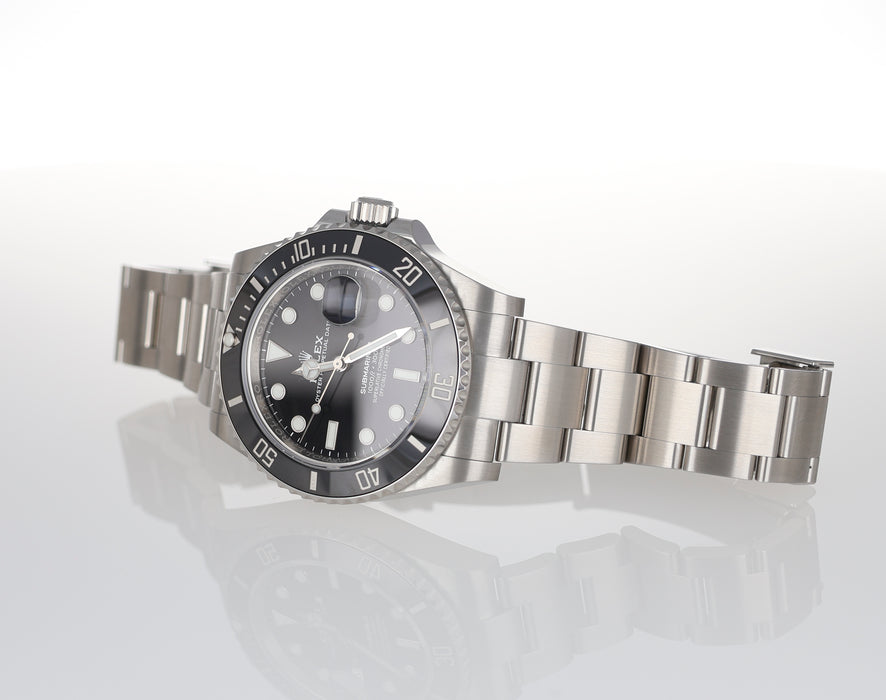 Rolex Submariner Data 126610LN