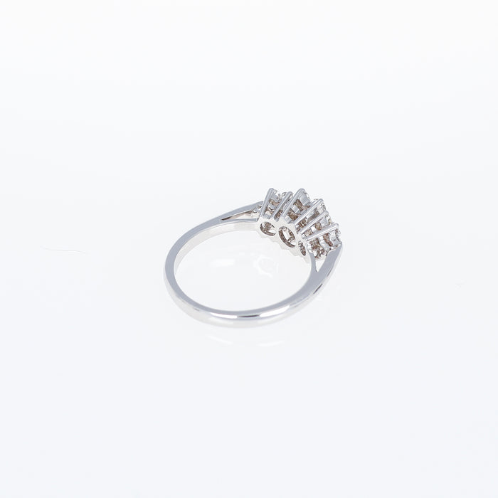 Anello in Oro Bianco 18kt con Tre Fiori di Diamanti