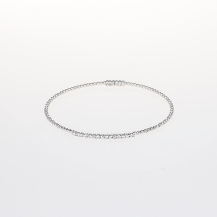 Bracciale Rigido in Oro Bianco 18kt con Barretta di Diamanti e Chiusura Magnetica
