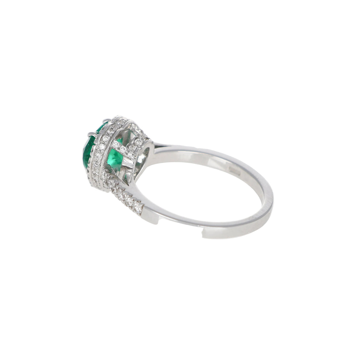 Anello in Oro Bianco con Smeraldo Cuore e  Diamanti