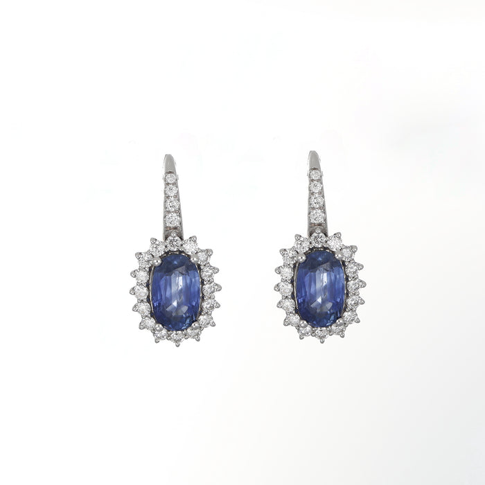 Orecchini a Monachella in Oro Bianco 18kt con Zaffiri Blu e Contorno di Diamanti
