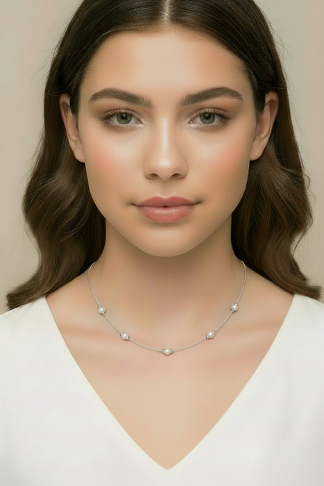 Chanel con Perle e Diamanti