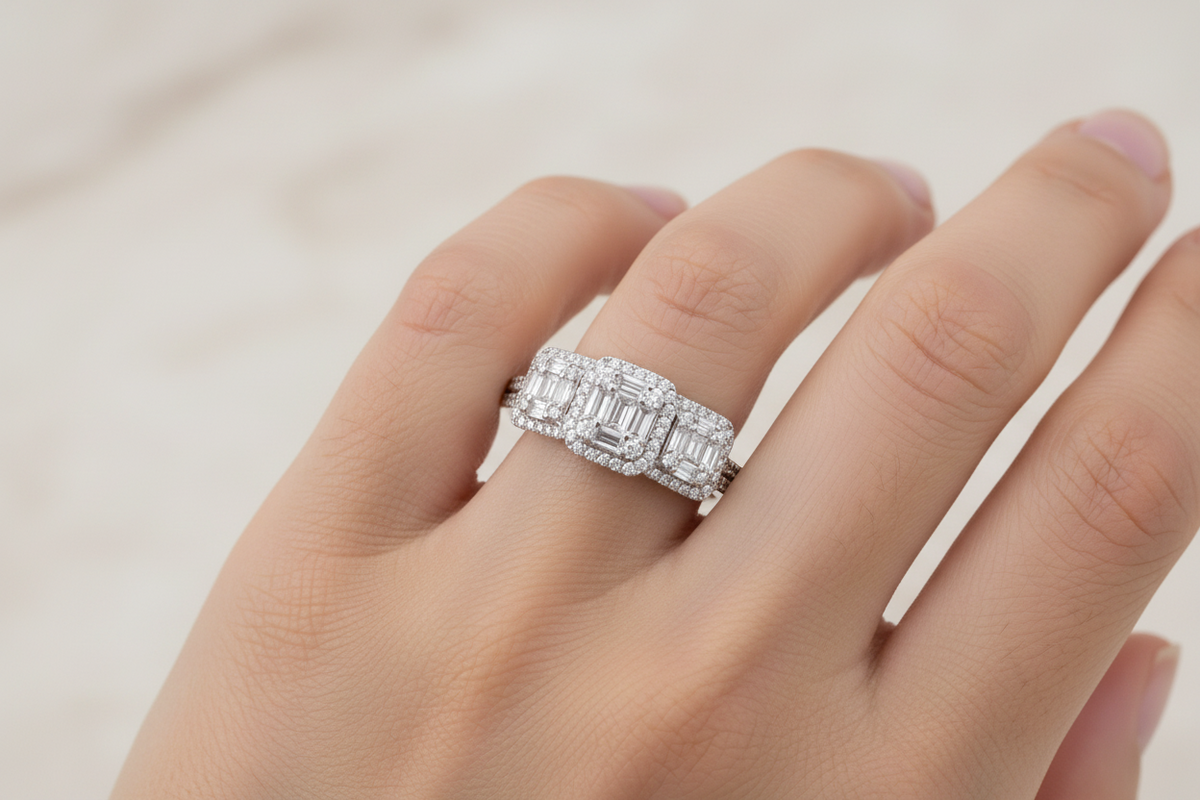 Anello Charmant