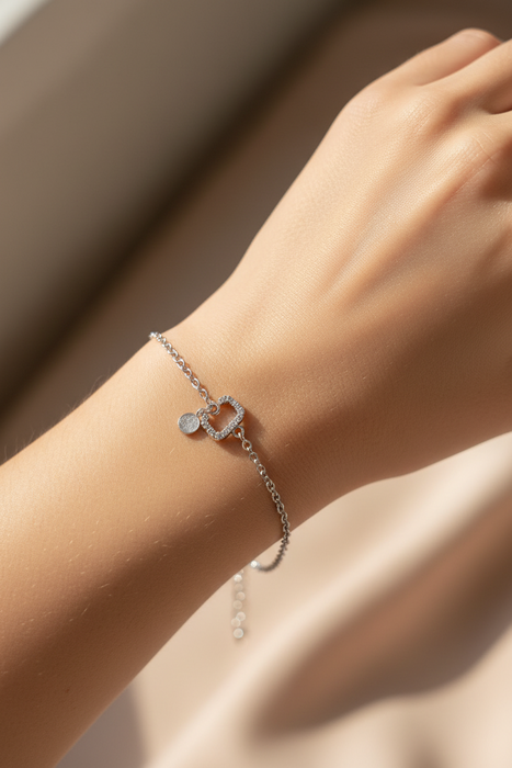 Bracciale oro 9 kt letterina C