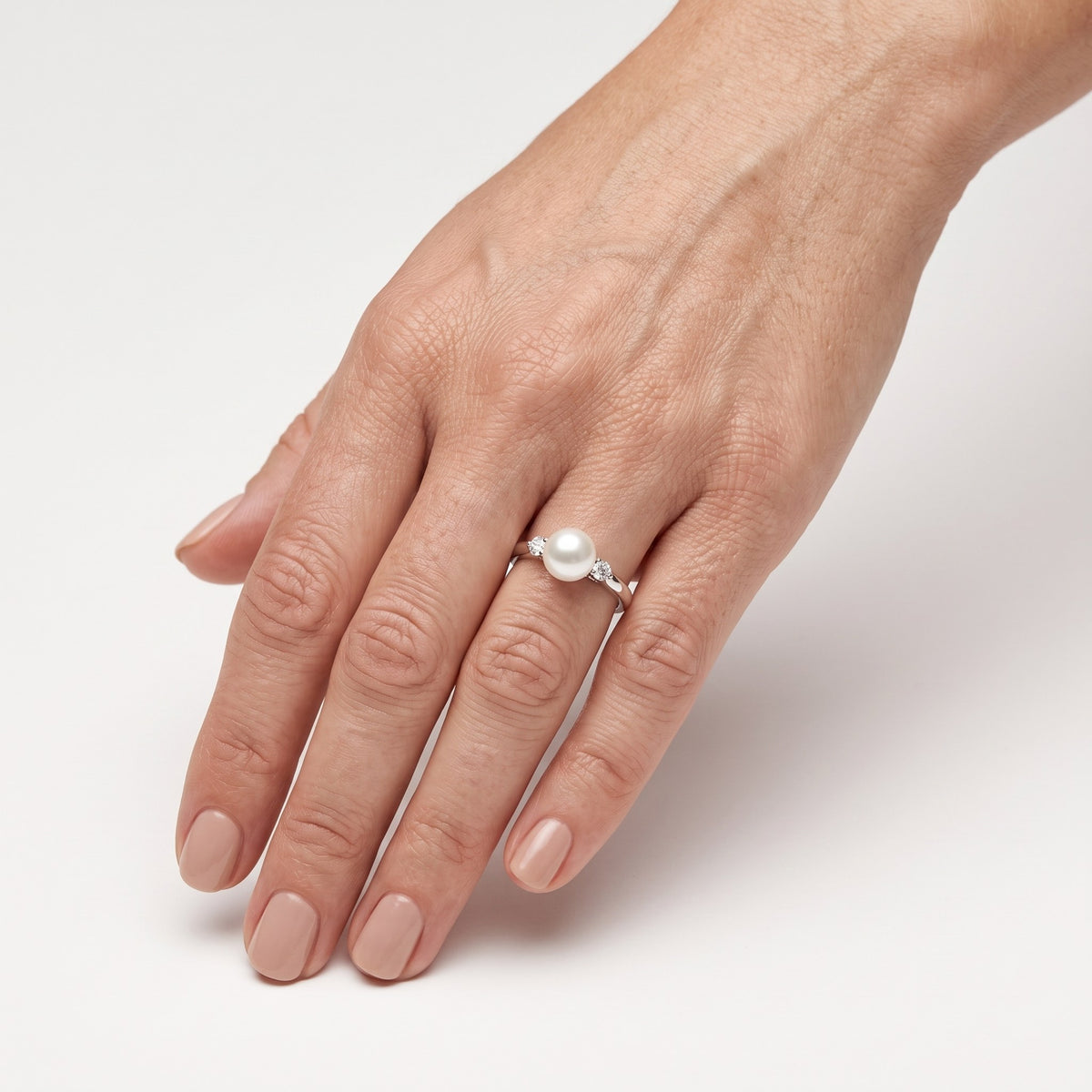 AI · Anello - Indossato da DONNA · 0,5 cm