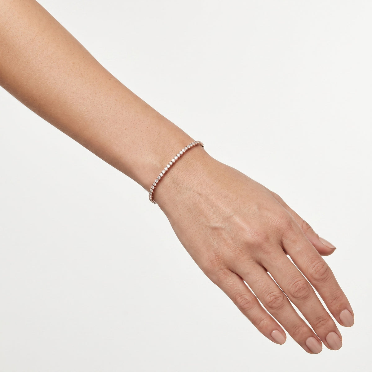 AI · Bracciale - Indossato da DONNA · 0,5 cm
