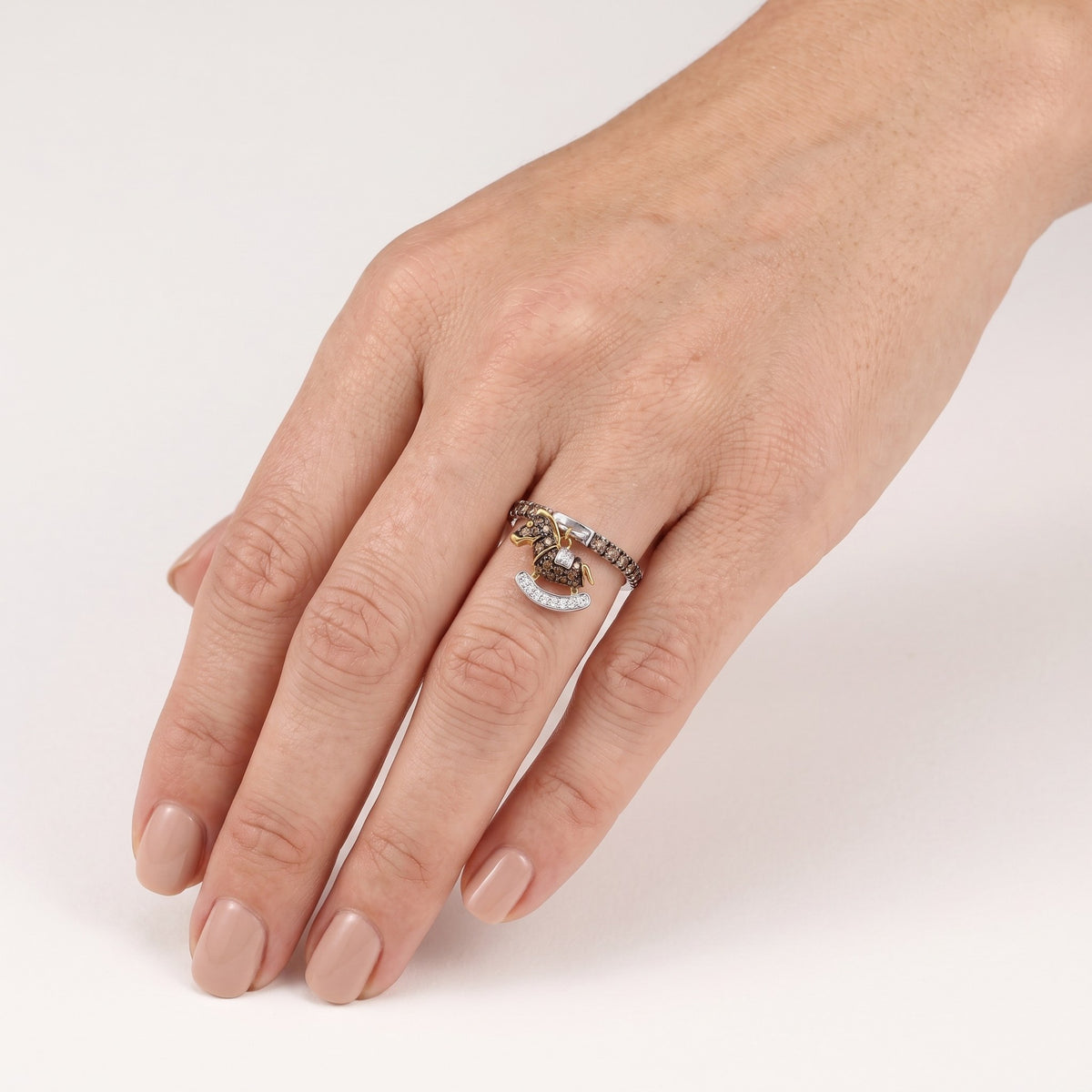 AI · Anello - Indossato da DONNA · 0,5 cm