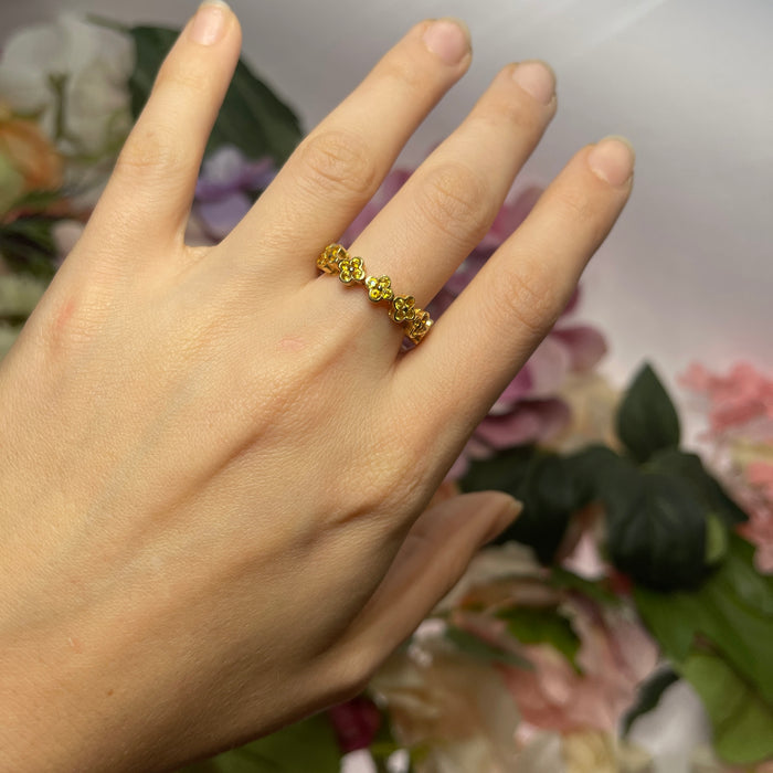 Anello Eternity con Motivo Floreale in Oro Giallo 18k e Zaffiri Gialli
