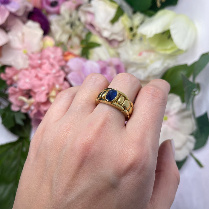 Anello in Oro Giallo 18kt con Zaffiro Centrale