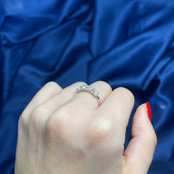 Anello Rivière Cinque Diamanti in Oro Bianco 18K