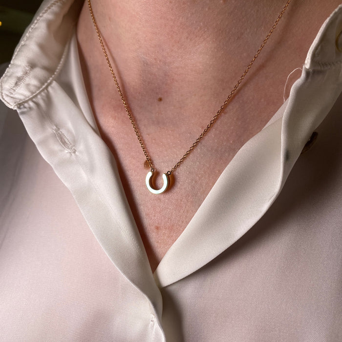 Pendente in Oro Rosa 18 Carati con Motivo a "C" Smaltato Azzurro Chiaro