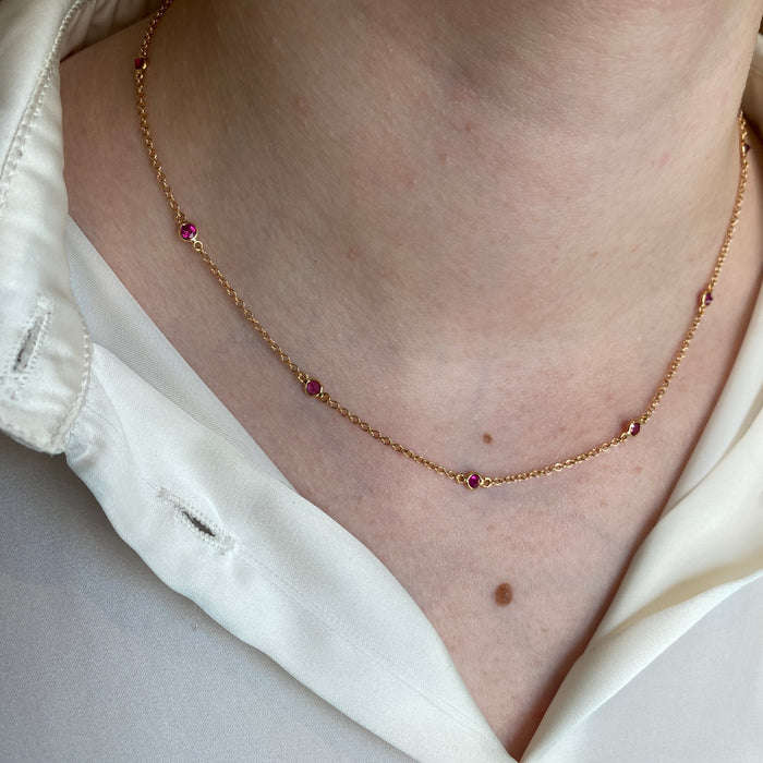 Collana a Catena in Oro Rosa 18 Carati con Rubini – 1,37 Carati