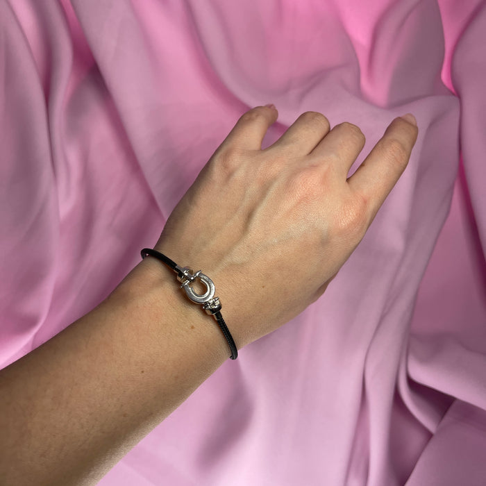 Bracciale in Oro Bianco 18kt con Ferro di Cavallo e Cordoncino Nero