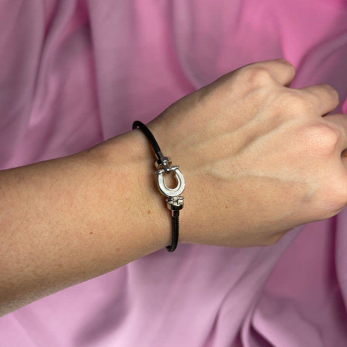 Bracciale in Oro Bianco 18kt con Ferro di Cavallo e Cordoncino Nero