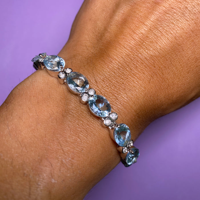 Bracciale in oro bianco con acquamarina e diamanti