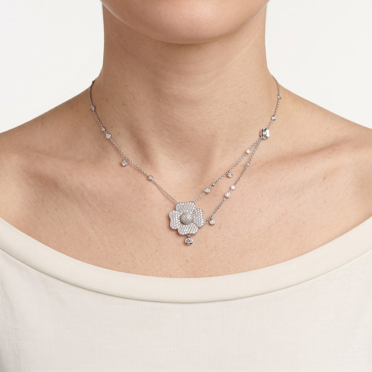 AI · Collana - Indossata · piccolo
