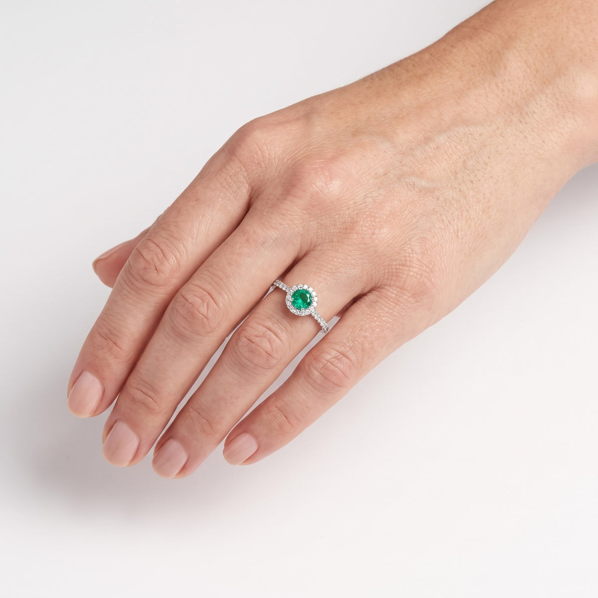 AI · Anello - Indossato da DONNA · 0,5 cm