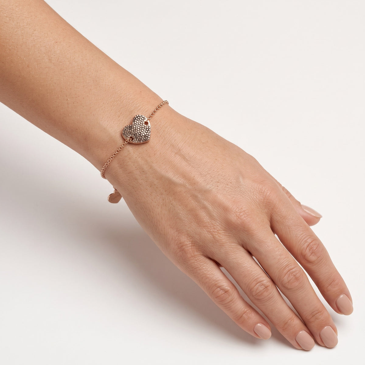 AI · Bracciale - Indossato da DONNA