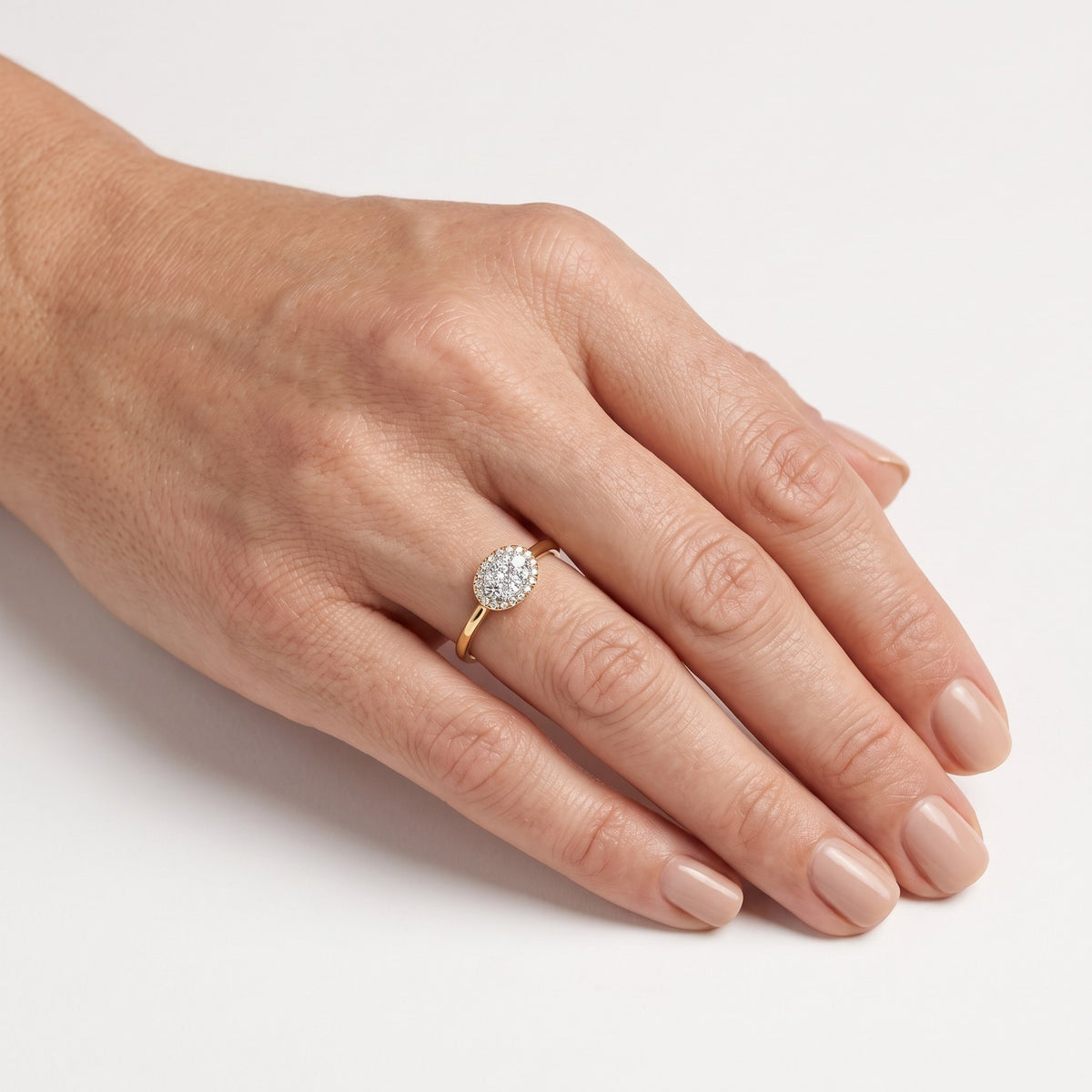 AI · Anello - Indossato da DONNA · 0,5 cm