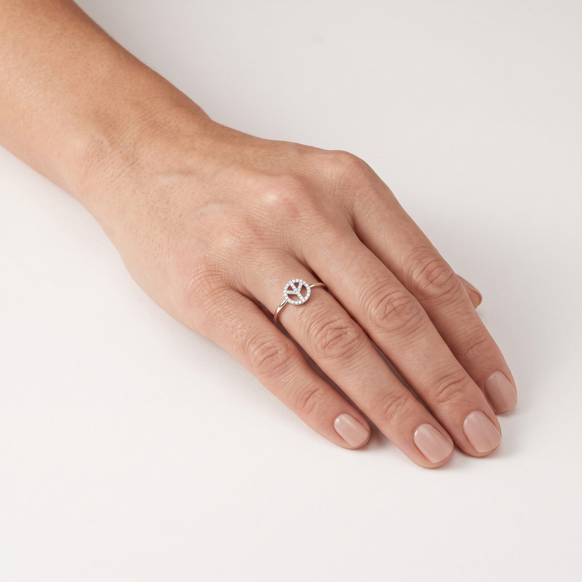 AI · Anello - Indossato da DONNA · 0,5 cm