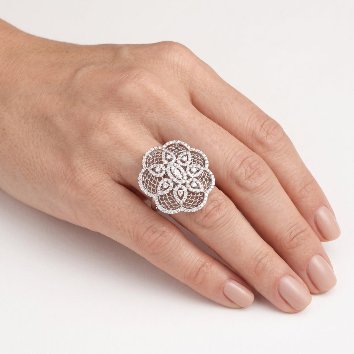AI · Anello - Indossato da DONNA