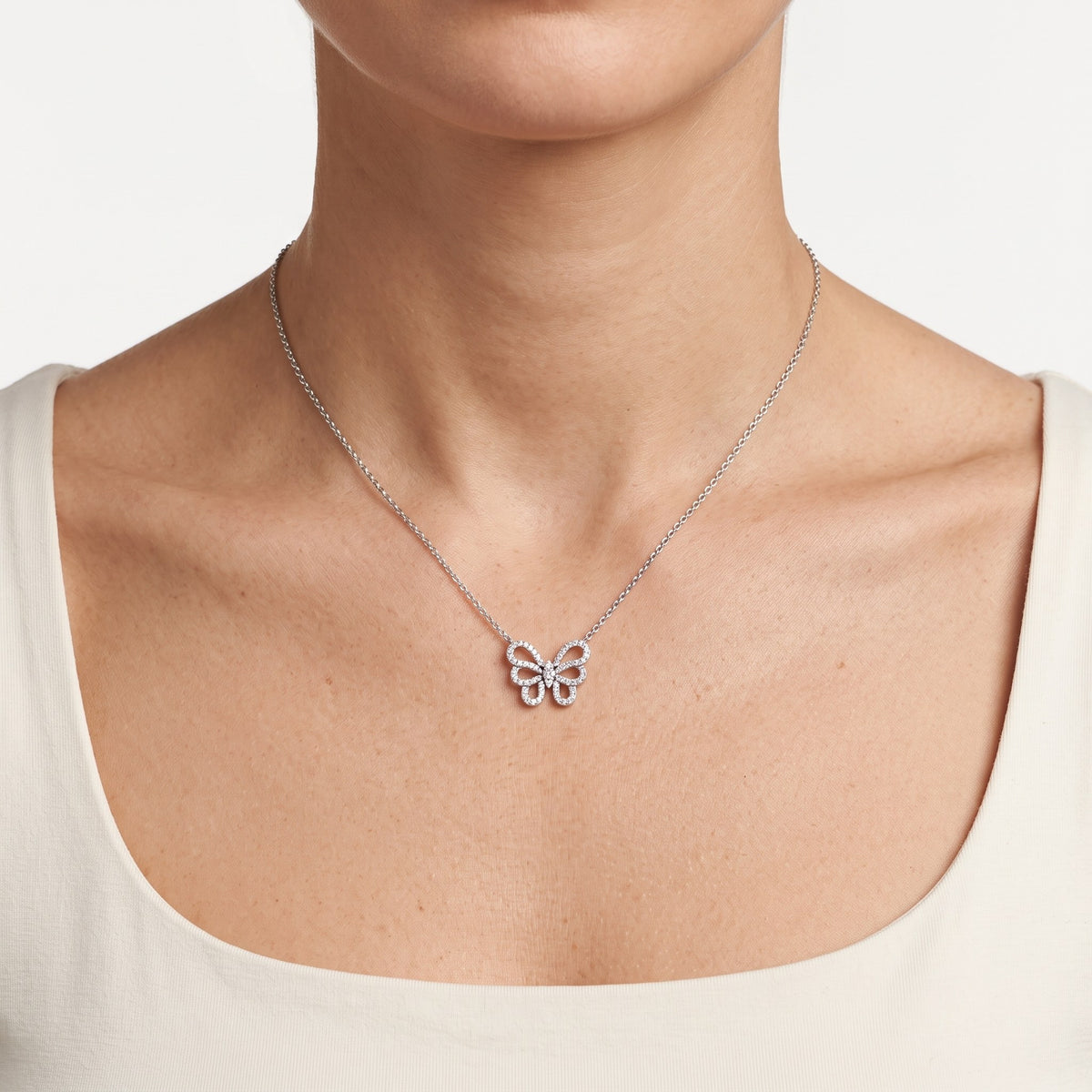AI · Collana - Indossata da DONNA · 0,5 cm