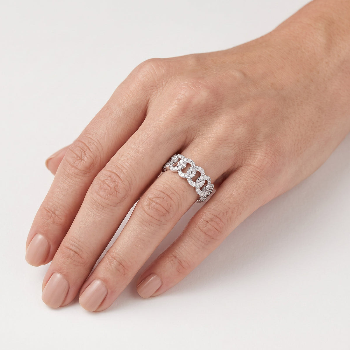AI · Anello - Indossato da DONNA