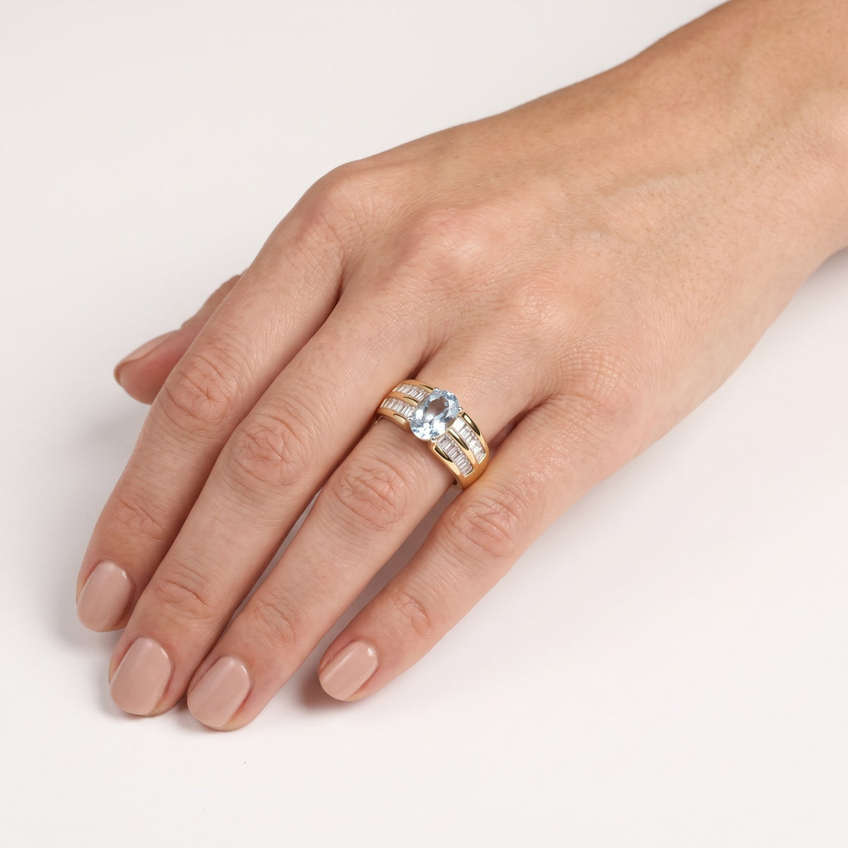 AI · Anello - Indossato da DONNA