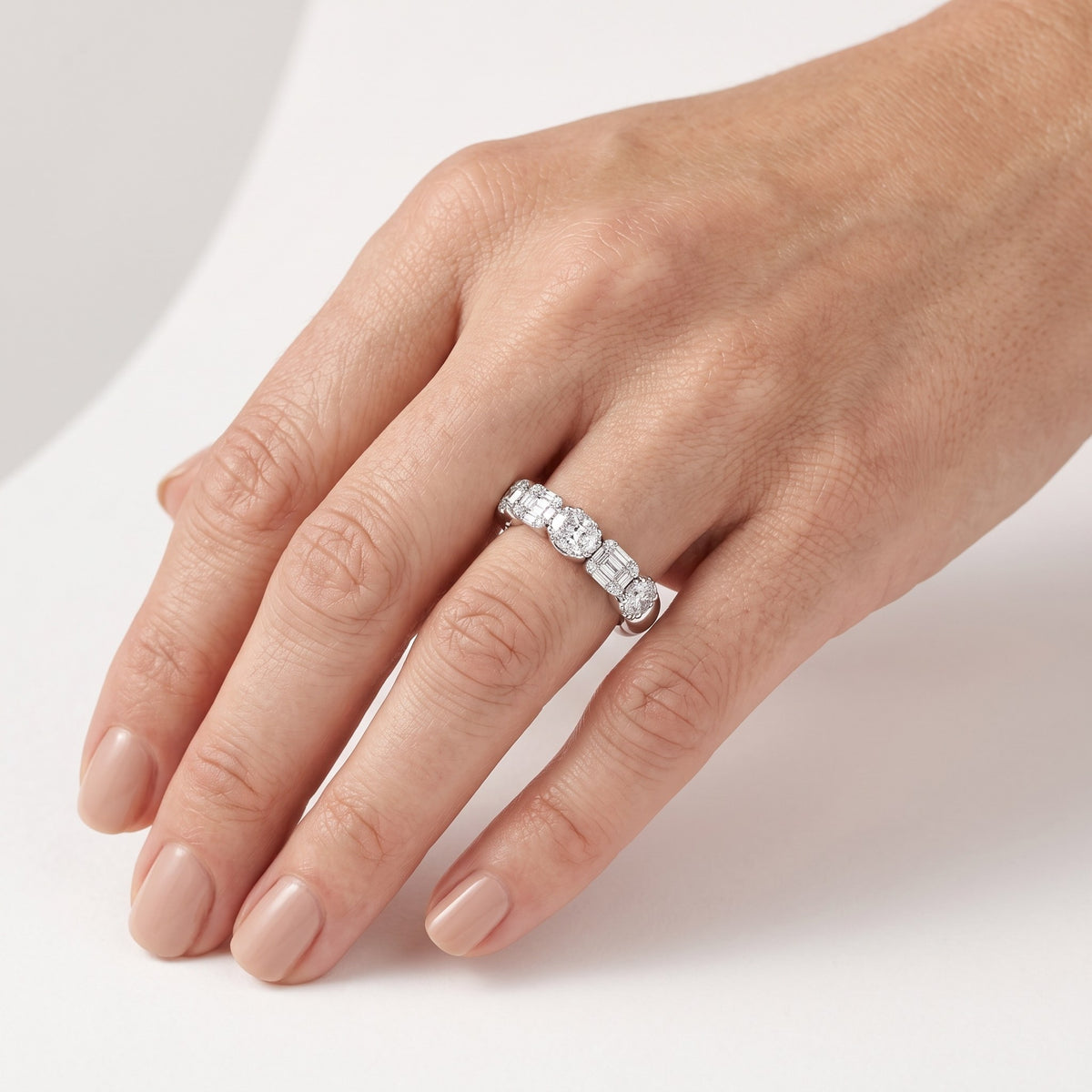 AI · Anello - Indossato da DONNA