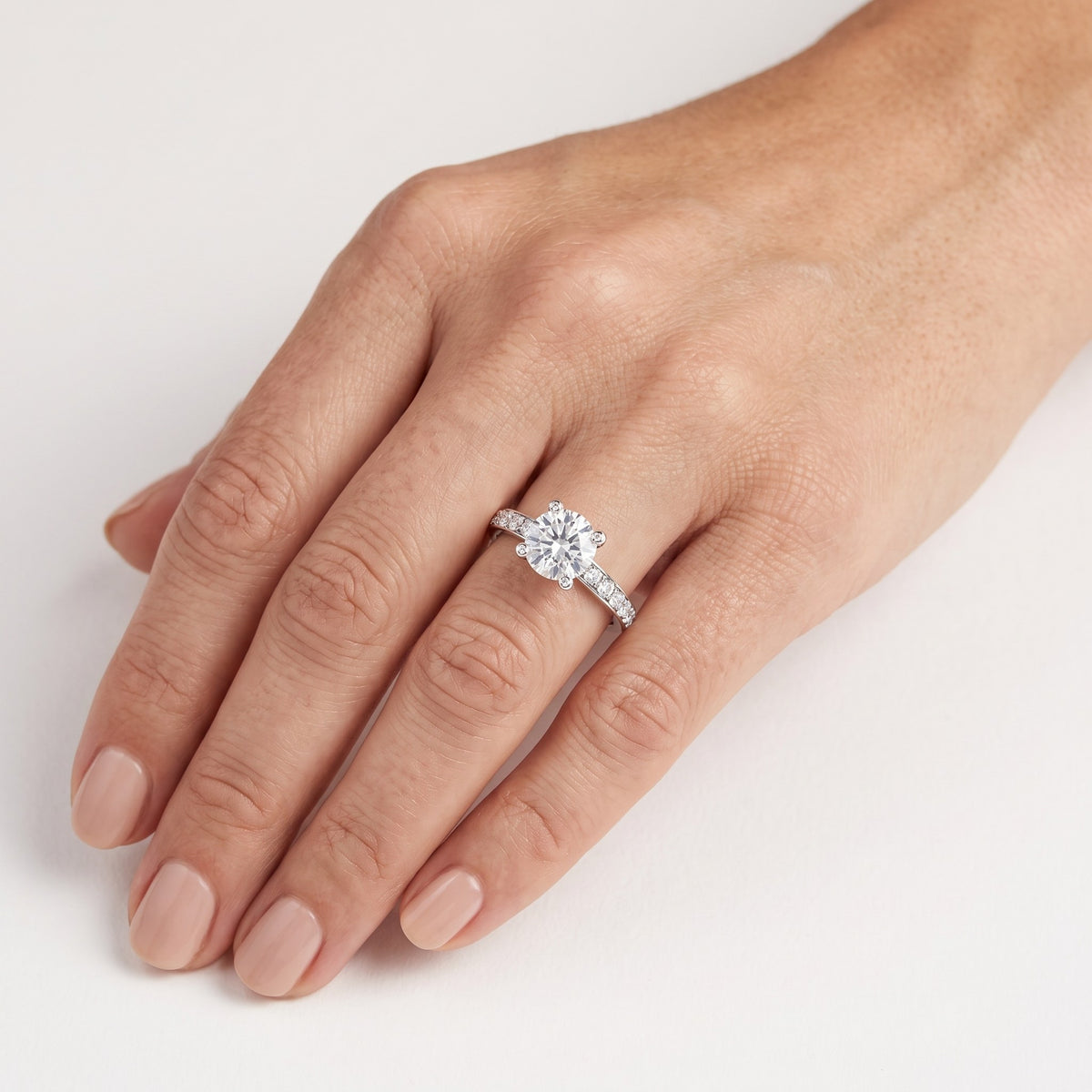 AI · Anello - Indossato da DONNA
