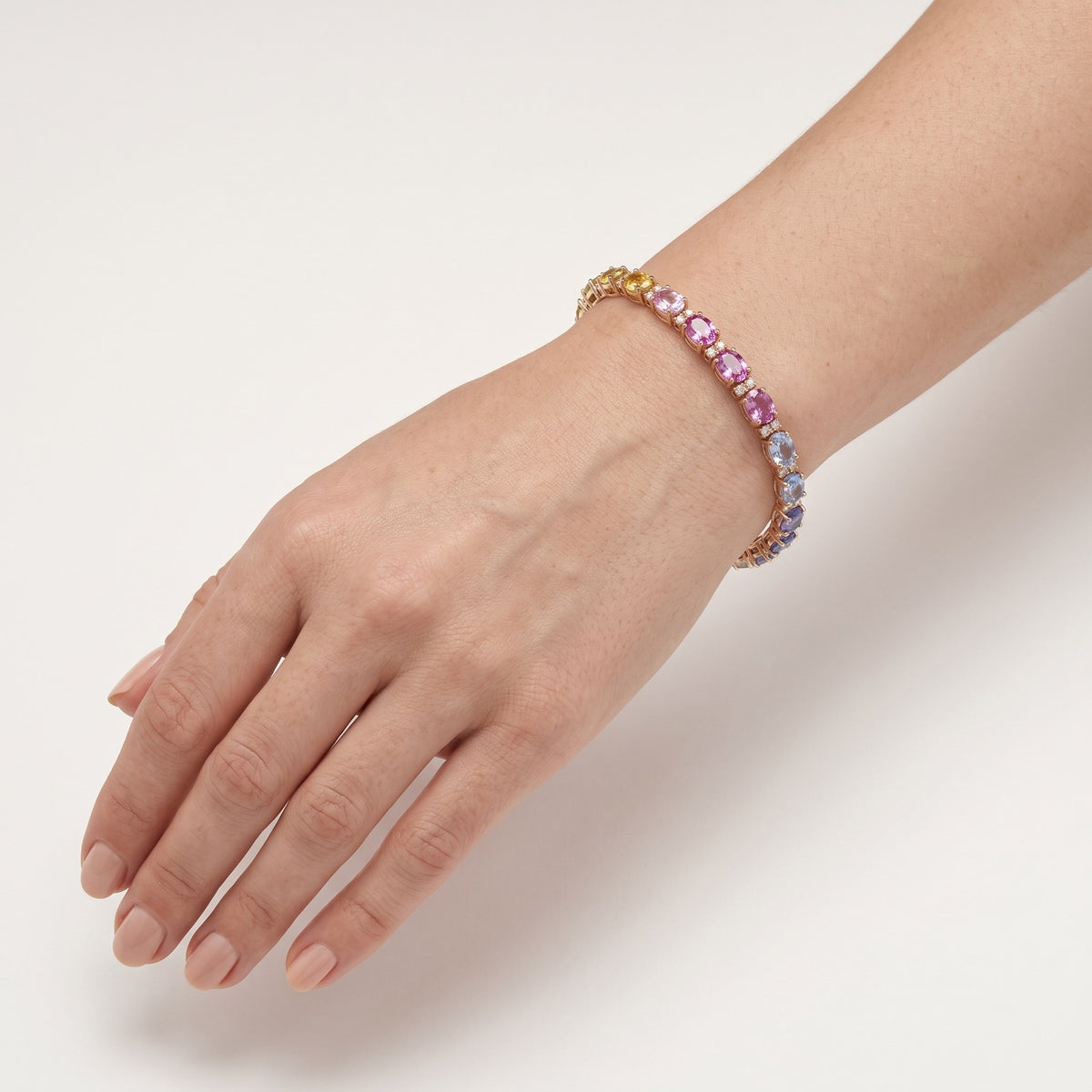 AI · Bracciale - Indossato da DONNA