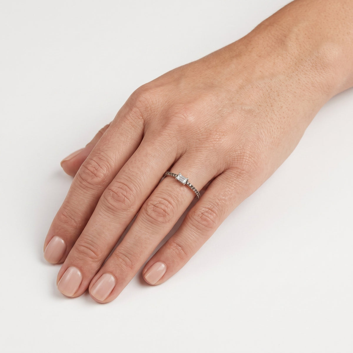 AI · Anello - Indossato · micro