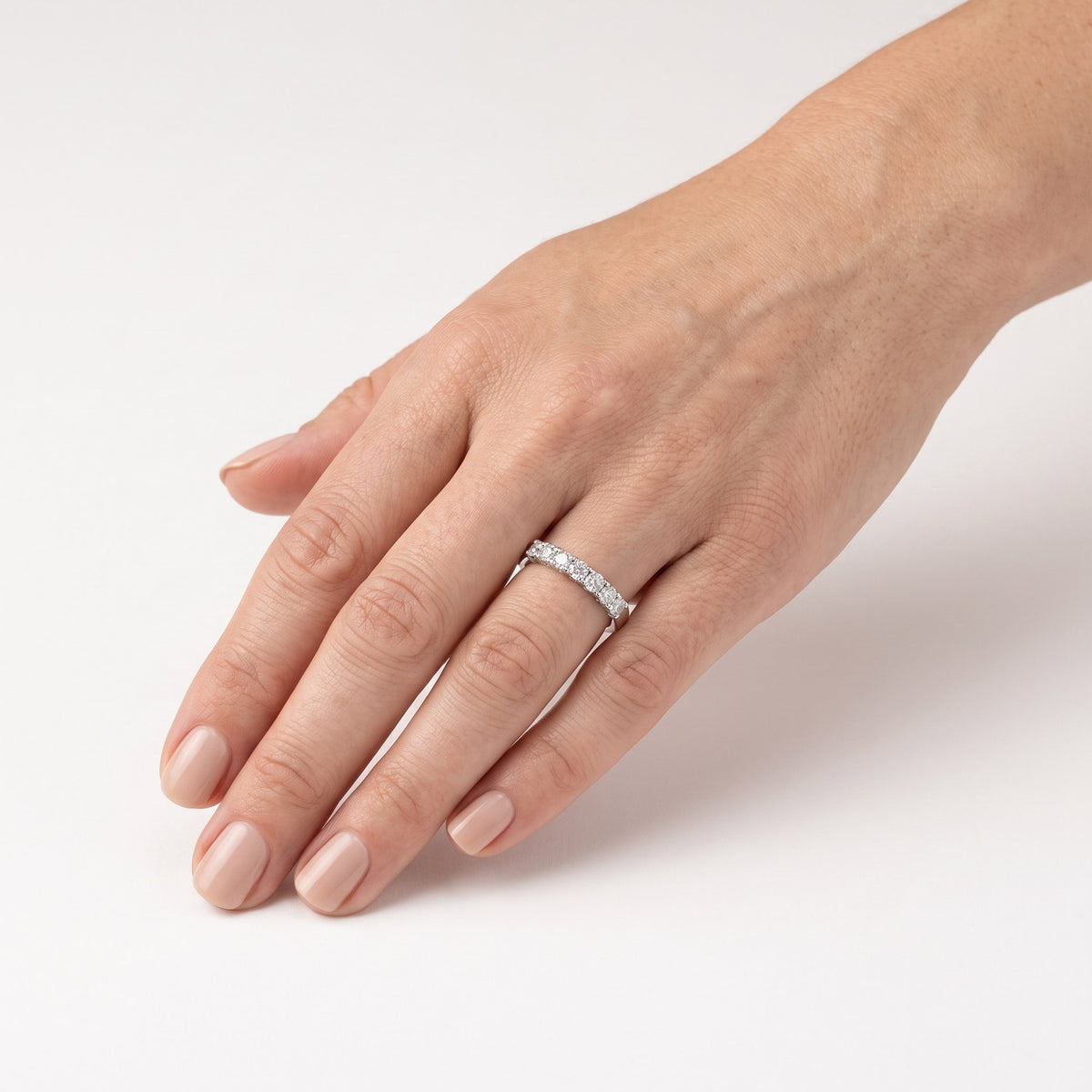 AI · Anello - Indossato da DONNA · piccolo