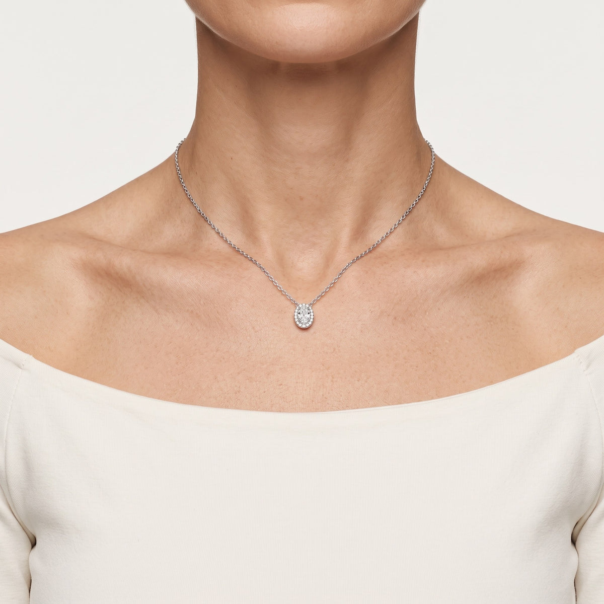 AI · Collana - Indossata da DONNA · micro