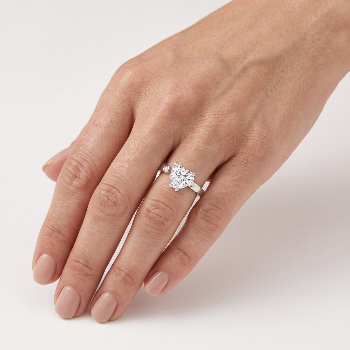 AI · Anello - Indossato da DONNA